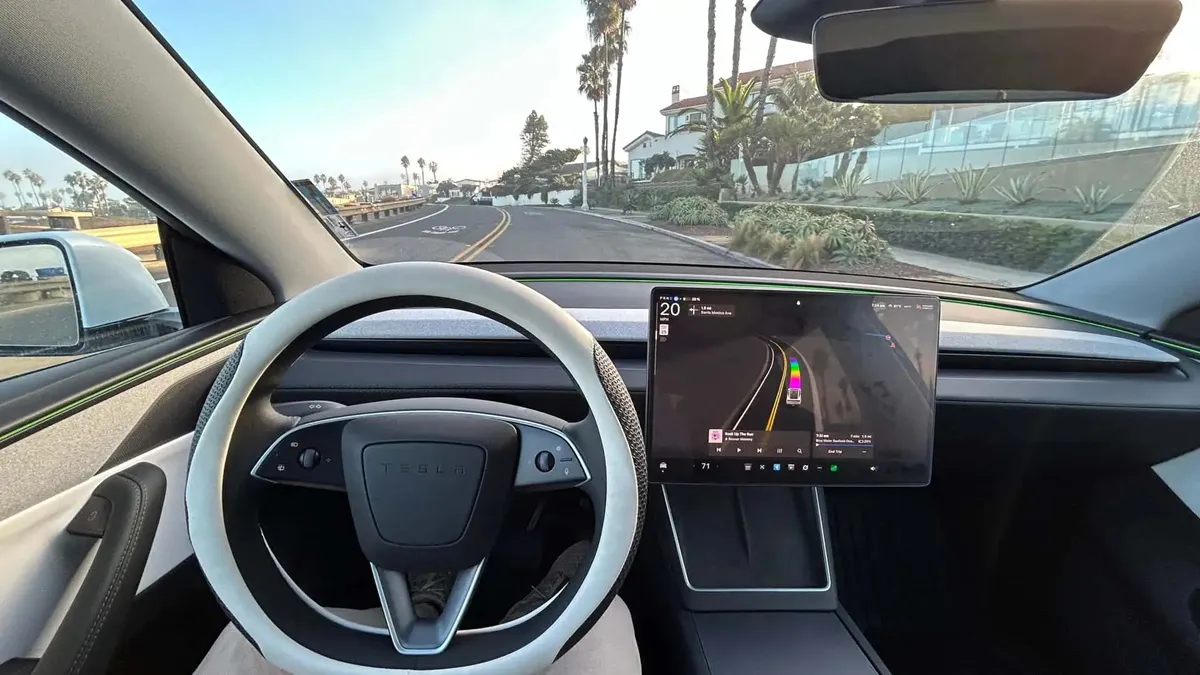 Franța blochează autorizarea modelului Full Self-Driving al Tesla, invocând riscuri de siguranță rutieră