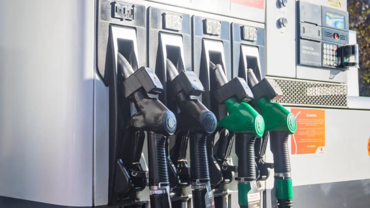 România, campioana UE la scumpirea carburanților. Prețurile au crescut cu 22,9% într-un an
