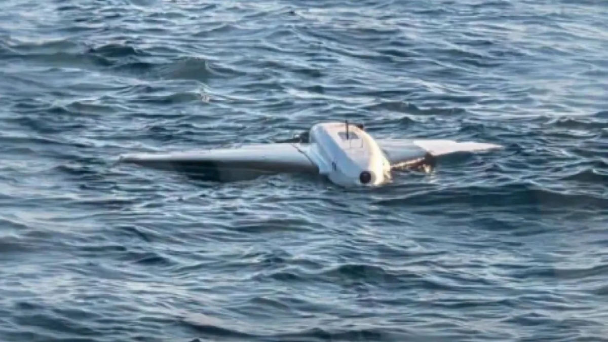 Alertă în Marea Neagră. O dronă încărcată cu explozibil, distrusă de F-16 românești lângă platforma Neptun Deep
