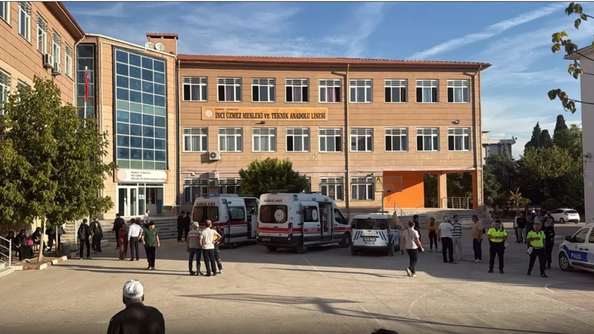 Atac armat la o școală din Turcia: cel puțin unsprezece elevi au fost răniți, după ce suspectul a deschis focul în Manisa