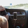 Butonul secret care se află în orice mașină și care reduce consumul de combustibil. Trucul la care apelează tot mai mulți șoferi
