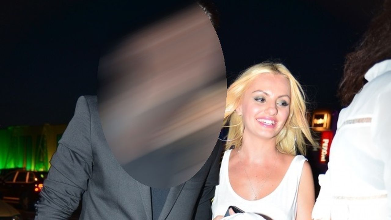 Alexandra Stan are un nou iubit? Cântăreaţa, fotografiată cu un bărbat misterios - Romania TV