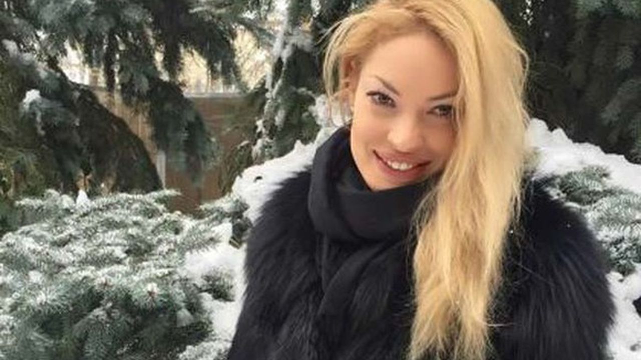 Valentina Pelinel se roagă în fiecare seară la biserică ...