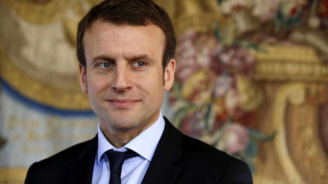 Politicienii francezi îşi oferă serviciile noului ...