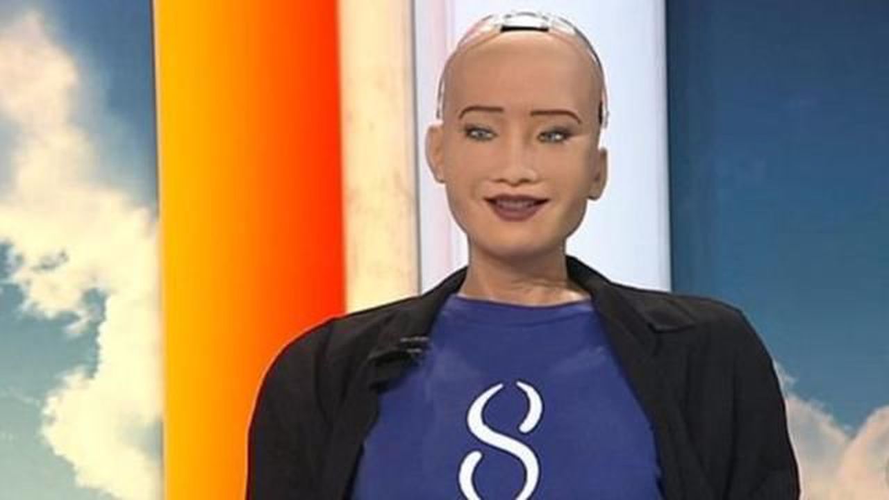 PremierÄƒ MondialÄƒ Primul Robot Umanoid A Primit CetÄƒÅ£enie DeclaraÅ£iile Lui Te Vor Ingrozi RoboÅ£ii Sunt Superiori Oamenilor