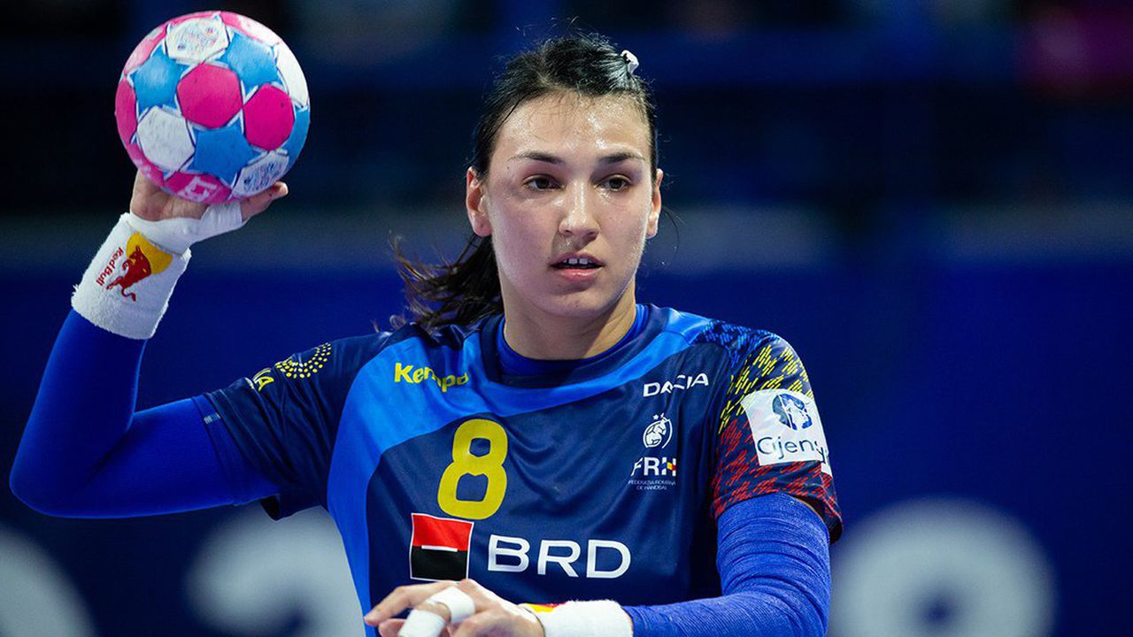 Cristina Neagu Red Bull : Red Bull The Reader Wiki Reader ...