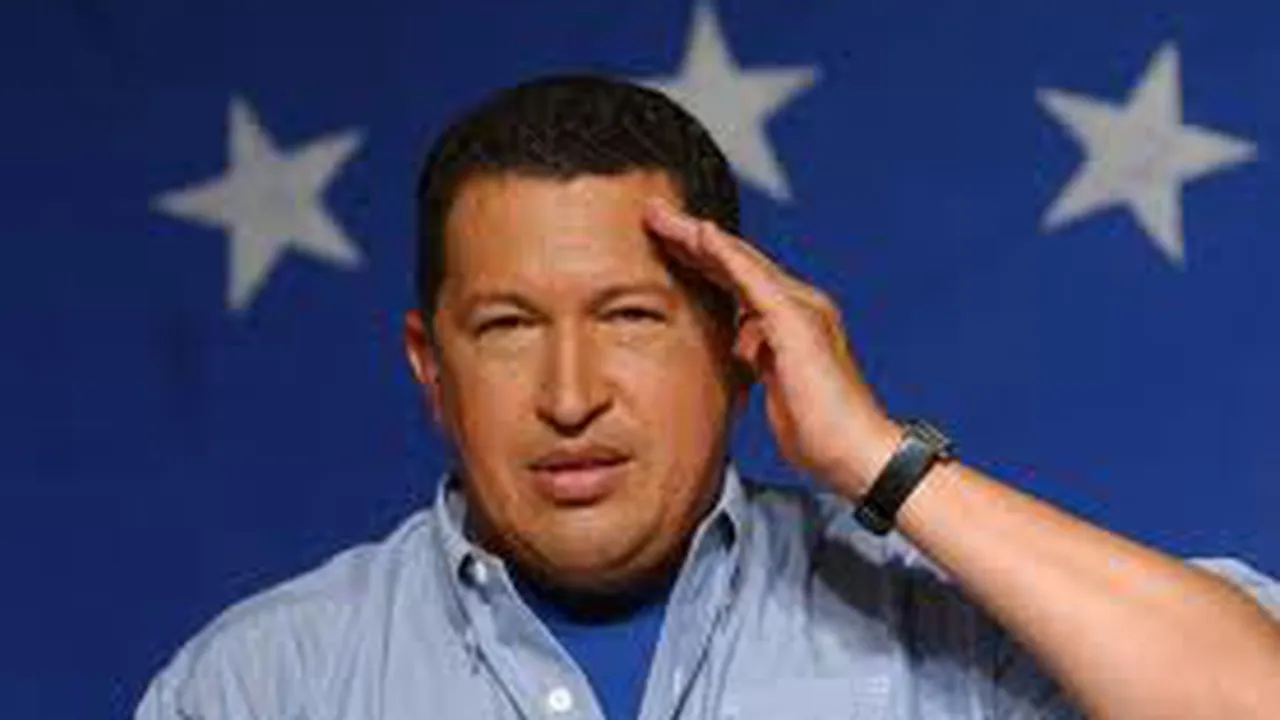 Hugo Chavez către Obama: Eşti un clovn! Eşti o ruşine pentru toţi oamenii aceştia, lasă-ne în pace!