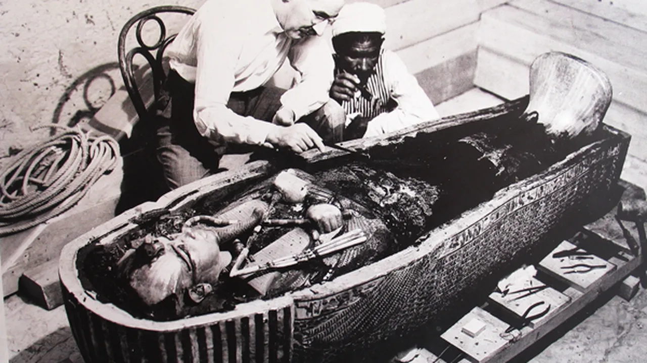 Un MISTER ANITC bizar a fost elucidat. Motivul pentru care Tutankhamon a fost îngropat cu PENISUL în erecţie