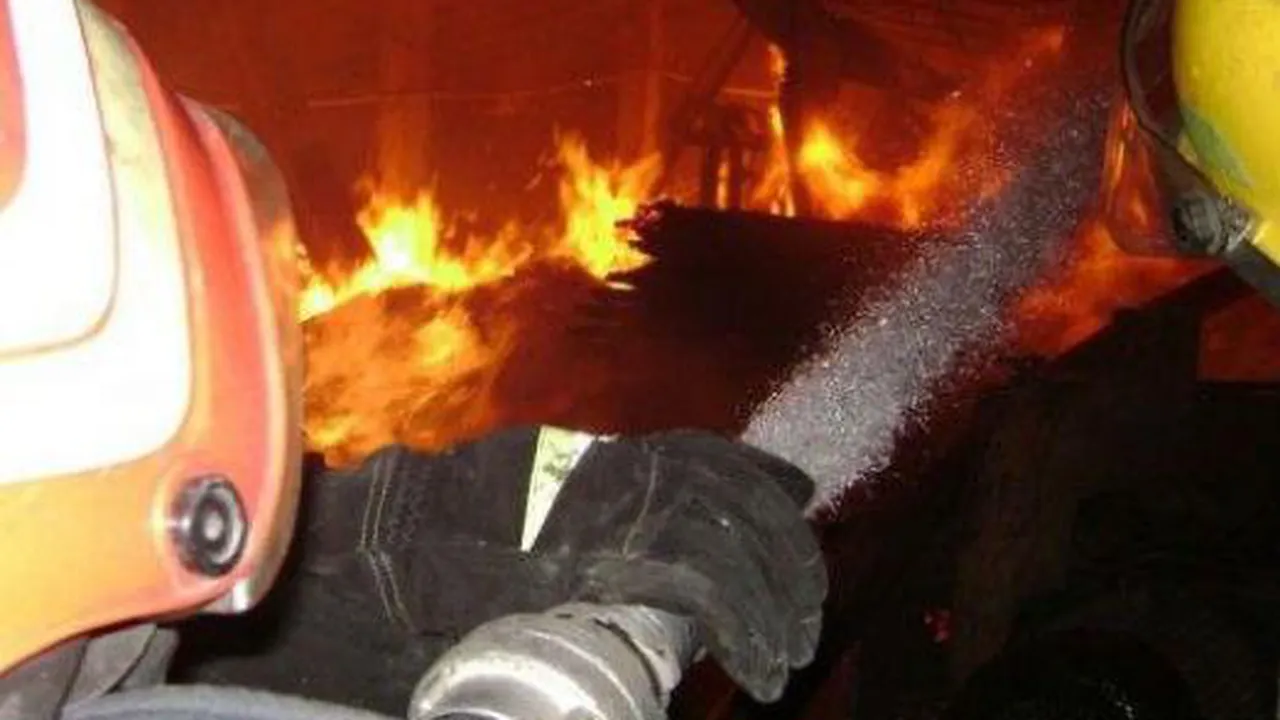 Incendiu Devastator In Corbeanca Mai Multe Vile De Lux Au Luat Foc