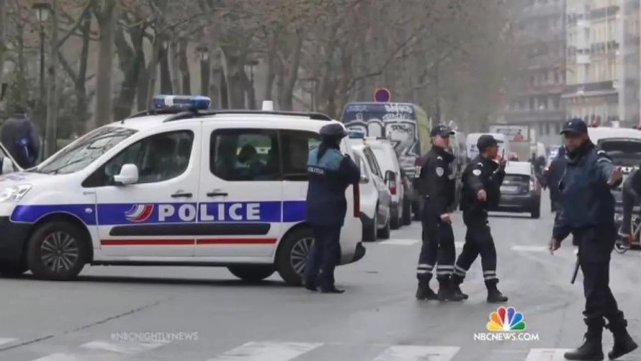 ATENTAT la Charlie Hebdo. O poliţistă româncă participă la căutarea teroriştilor
