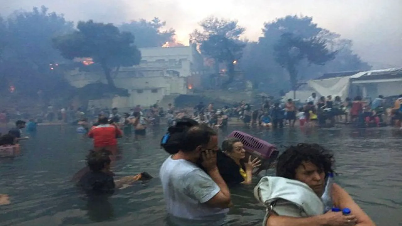 Ministrul grec Nikos Toskas a fost demis în urma incendiului devastator ce a făcut 88 de morţi