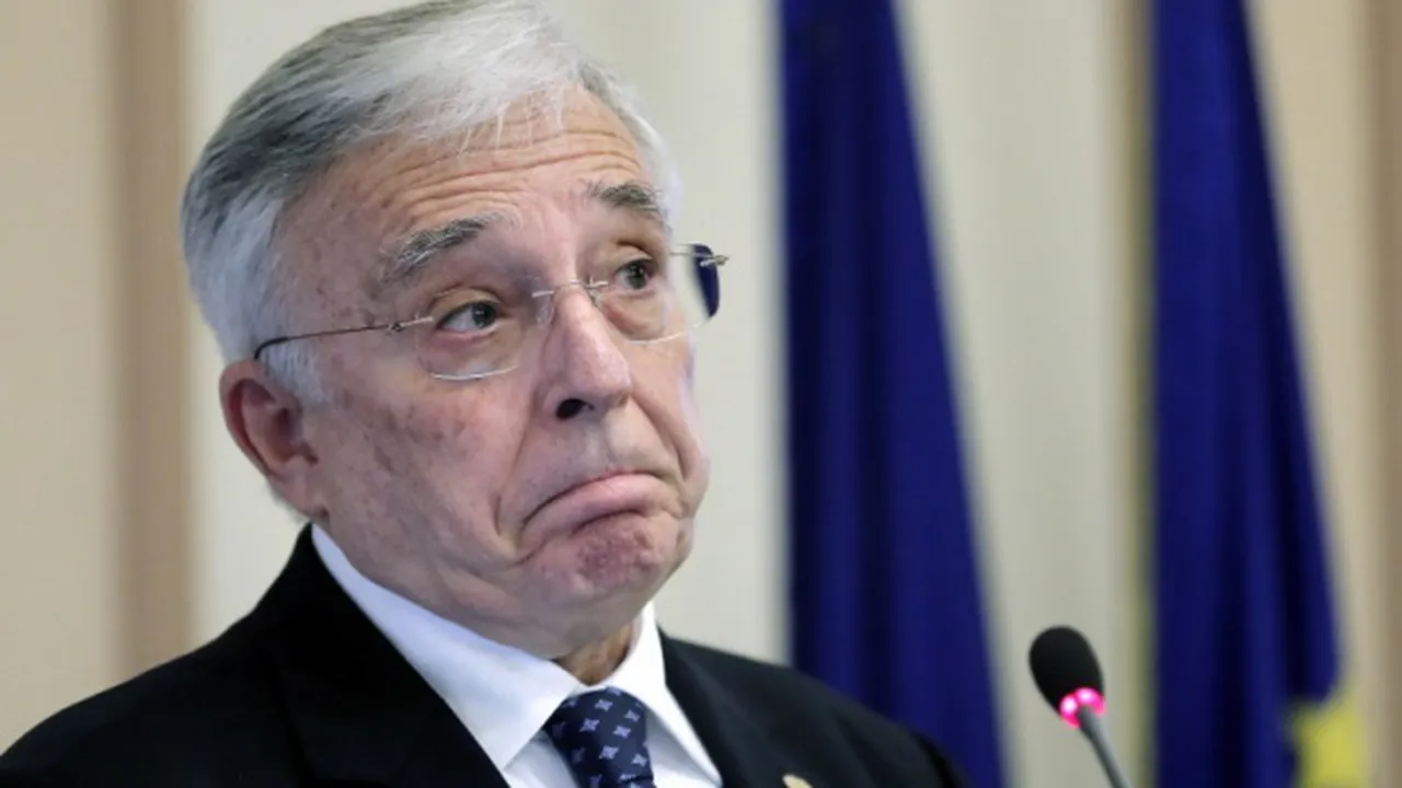 Mugur IsÄƒrescu Este Ciudat SÄƒ Te Intrebi DacÄƒ Ai Sau Nu Bani Pentru Majorarea Pensiilor