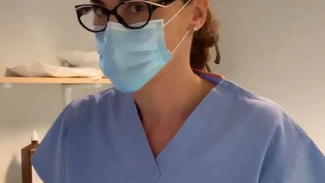 Dr. Adina Alberts îţi spune cum să porţi corect masca de protecţie dacă ai ochelari