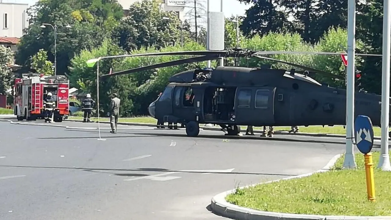 Elicopterul Black Hawk care a aterizat la Charles de Gaulle i-a adus în pragul disperării pe şoferii bucureşteni. Detalii despre aparatul de 21 de milioane de dolari care a blocat cinci ore traficul în Capitală