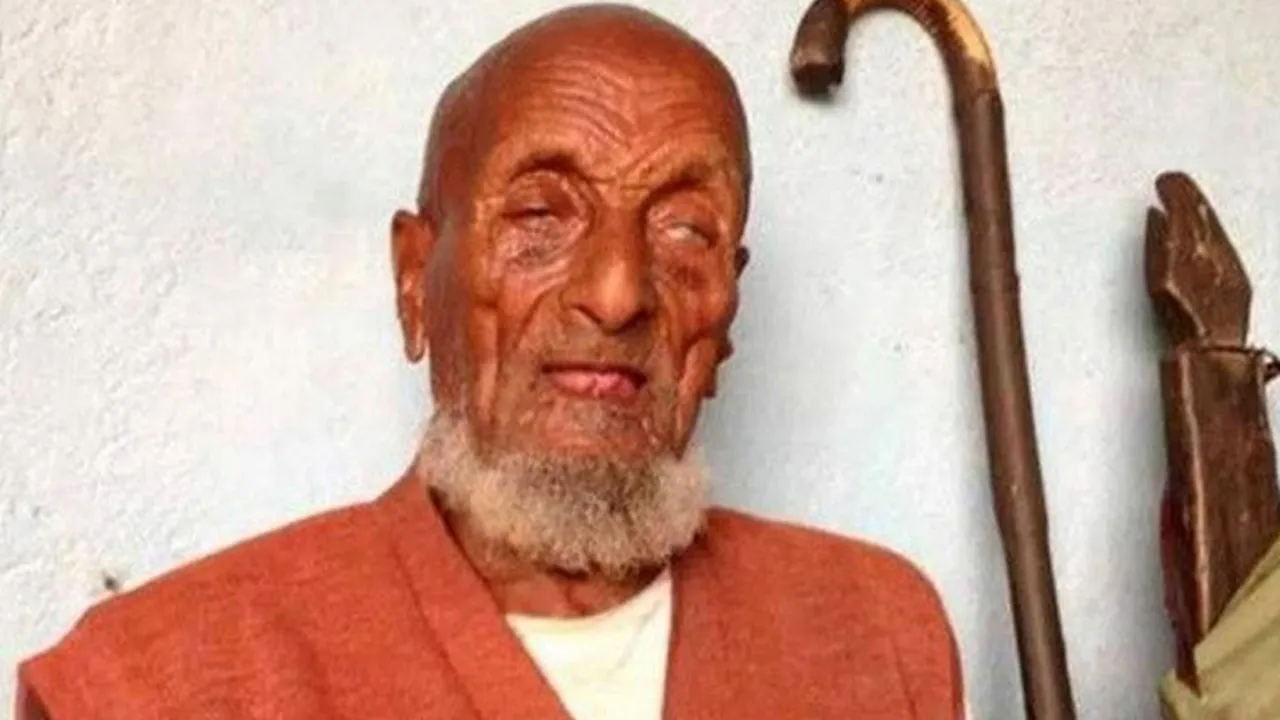 A murit cel mai bătrân bărbat din lume. Avea 127 de ani
