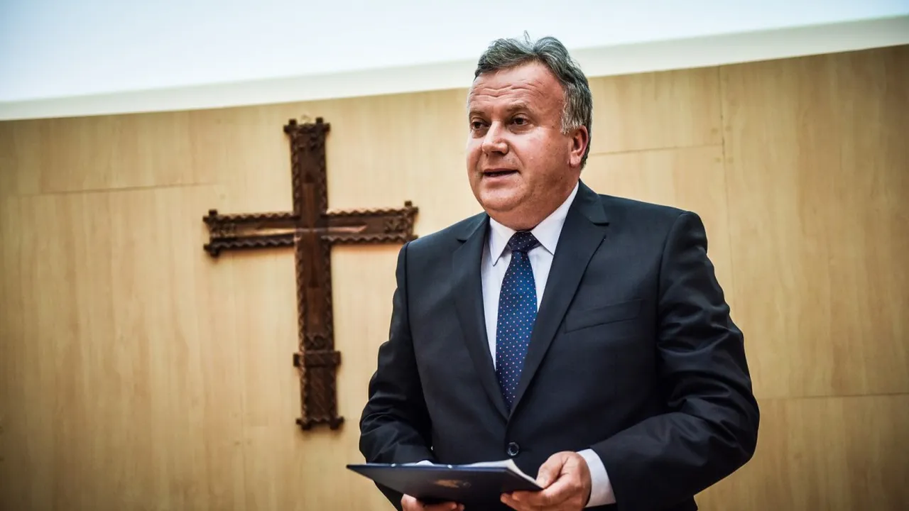 Demisii pe bandă rulantă din grupul PNL: Deputatul Constantin Şovăială se alătură taberei Orban