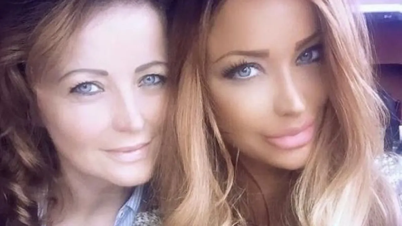 Bianca Drăgușanu și-a dus mama la medicul estetician. Transformare radicală: „Vreau să-i fac botox și puțin buzele”
