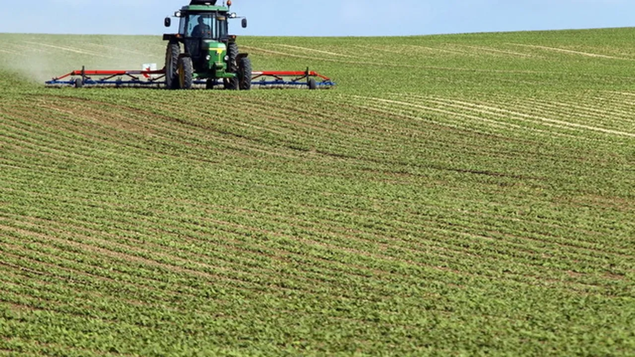 Preţul mediu al terenului arabil din România a ajuns să fie mai mare decât în Franţa