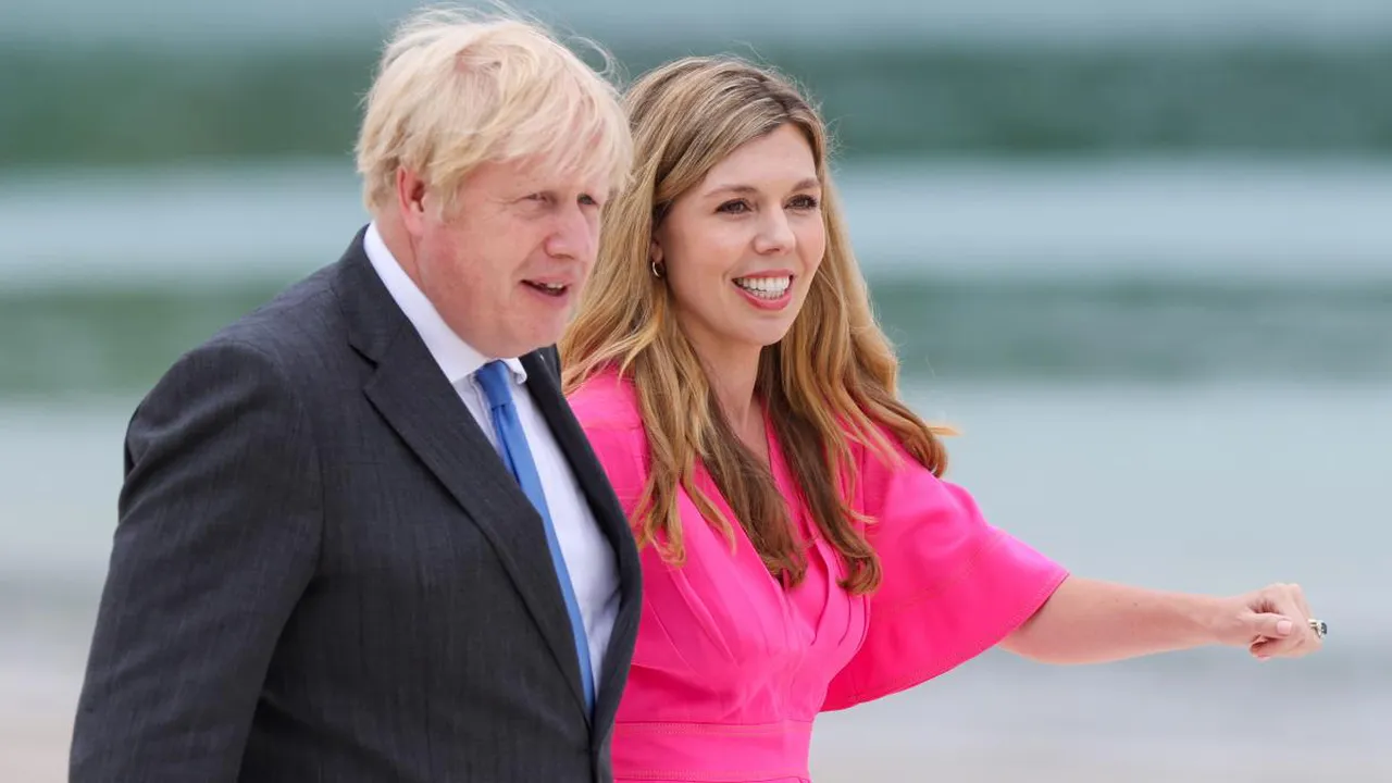 Boris Johnson a devenit tată. Soţia premierului Marii Britanii lui a născut o fetiţă: „Mama şi fiica se simt foarte bine”