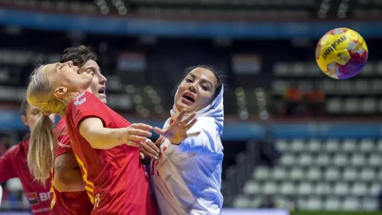 Debut spectaculos la CM handbal feminin: România – Iran 39-11 VIDEO