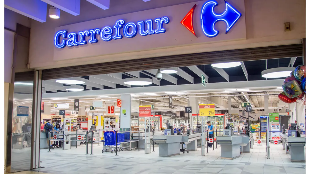 Slip shoes fluent Paving Carrefour anunţă super reduceri la cele mai tari gadgeturi. Va fi bătaie la  rafturi!
