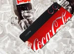 Coca-Cola lansează primul smartphone marcă proprie în colaborare cu Realme, în primăvara lui 2023