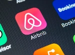 Primul oraş care vrea să interzică închirierile de tip Booking şi Airbnb. „Tulbură piaţa imobiliară”