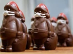 Spunem ADIO Moș Crăciunilor din ciocolată? Temperaturile ridicate din această toamnă au redus cererea pentru figurinele de ciocolată în formă de Moș Crăciun!