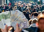Schimbare crucială pentru românii angajați cu salariul minim pe economie. Veniturile se vor calcula diferit