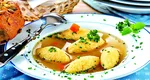 Câte linguri de griș se pun în compoziția de găluște. Regula simplă pentru cea mai gustoasă supă, așa ies moi și pufoase