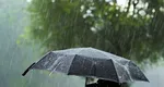 Plouă cu găleata, vremea se strică radical. COD GALBEN de inundații și viituri