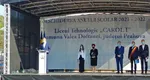 Klaus Iohannis, alături de ministrul Educaţiei, în prima zi de şcoală la Liceul Tehnologic „Carol I” din Valea Doftanei: Respectarea normelor sanitare şi vaccinarea sunt esenţiale