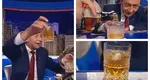 Video epocal! Traian Băsescu te învață sa bei whisky după „rețeta” lui ca să nu te îmbeţi! Patru cuburi în pahar şi băutura doar cât să plutească! Asta e diferenţa dintre unul care ştie să bea şi unul care bea ca prostul!”