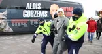 Deputat arestat de poliţie, pentru că a iniţiat o campanie anti-vaccinare. Se întâmplă într-o ţară membră a Uniunii Europene VIDEO