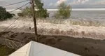 Avertizare masivă de tsunami, după o erupţie vulcanică. Valurile au măturat deja mai multe case, imagini de groază VIDEO