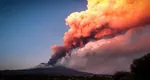 Vulcanul Etna aruncă cenuşă. Aeroportul din Catania a fost închis, ca măsură de precauţie