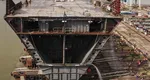 Cum arată una din cele mai mari nave militare construite în România. Au fost lansate la Galați primele două module – VIDEO