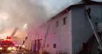 Incendiu violent la un restaurant din Baia Mare, unde avea loc o petrecere de majorat. Acoperişul a fost cuprins de flăcări