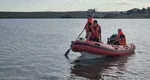 A fost găsit tânărul de 18 ani înecat după ce s-a răsturnat cu caiacul în iazul Lipoveni