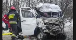 Accident cumplit, 16 morţi după ce un camion s-a ciocnit frontal cu un microbuz