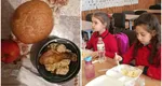 Eșecul programului „Masa Caldă| Mâncare expirată livrată către elevi. Părinții sunt revoltați