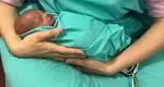 O româncă a trăit un adevărat miracol. Ionela a născut un bebeluş de doar 600 de grame. Cum este micuţa, după un an de viaţă