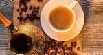 Cafeaua, elixirul dimineţilor, va avea un gust sublim cu acest banal ingredient. Se adaugă după fierbere