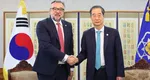 Ministrul Culturii, Lucian Romaşcanu, întâlnire cu prim-ministrul coreean la aniversarea a 15 ani de parteneriat strategic între România şi Republica Coreea