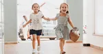 5 tipuri de rochițe pe care trebuie sӑ le cumperi pentru fetițe
