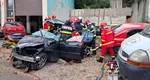 Accident grav în Petroşani: Un şofer a intrat cu BMW-ul în şase maşini parcate