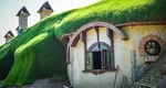Sneaky Little Hobbitses – Locul din România care arată ca cel din filmul Stăpânul Inelelor. Este vizitat de turiști din toată lumea, iar prețul este unul foarte mic