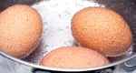 Câte ouă trebuie să mănânci în fiecare zi ca să nu faci osteoporoză. Cercetătorii au descoperit cifra magică