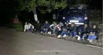 Polițiști de frontieră înjunghiați de traficanți de migranți în timpul unui filaj. Un suspect a fost prins, alți doi sunt căutați