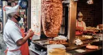 Ce leafă ia un angajat fast-food în România. Nu sunt necesare studii, ci doar poftă de muncă